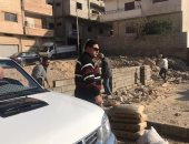 رئيس مدينة العريش يوقف أعمال بناء سور بدون تصريح