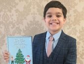 طفل بريطانى عمره 8 سنوات يؤلف كتابا عن كورونا خلال فترة الإغلاق.. صور