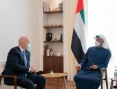 محمد بن زايد يستقبل إنفانتينو رئيس فيفا فى الإمارات