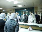 تفاصيل جولة وزيرة الصحة بمستشفى الشيخ زايد للاطمئنان على مصابى كورونا 