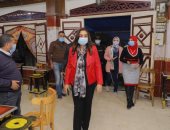 محافظ دمياط تأمر بغلق مطعما وكافتريتين بسبب مخالفتهم الإجراءات الاحترازية