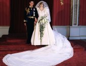 تفاصيل لا تعرفها عن فستان زفاف الأميرة ديانا..ضم 10 آلاف لؤلؤة و750 قدم تول