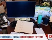 أنصار ترامب يقتحمون مكتب بيلوسى ويتركون لها رسالة.. صورة