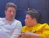 مقلب من عمر كمال في حمو بيكا بعد إقناعه بإصابته بكورونا .. فيديو