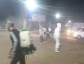 أهالى قرية الجلاتمة بالجيزة يعقمون الشوارع للوقاية من كورونا.. صور