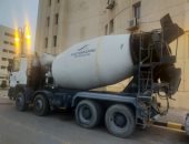 إيقاف أعمال بناء مخالف بعقار بمنطقة الرابعة الناصرية فى الإسكندرية.. صور