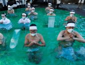 تقاليع كورونا فى اليابان.. حمام بارد لتطهير الأرواح والتغلب على الوباء وطرد شبح كوفيد 19