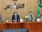 محافظ المنوفية: تقديم الدعم لتطوير 81 قرية بمركزى الشهداء وأشمون