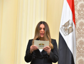 درية شرف الدين تؤدى اليمين الدستورية أمام الجلسة الافتتاحية للنواب 2021.. صور