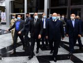 مصطفى مدبولى ينقل للاعبى منتخب اليد تحيات ودعم الرئيس السيسي.. صور