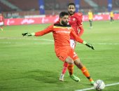 كهربا يهدر فرصة التقدم للأهلي في مرمى الإنتاج في الدقيقة 4.. فيديو وصور