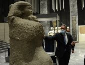 قبل افتتاحه.. وزير السياحة والآثار يضع اللمسات النهائية لمتحف عواصم مصر (صور)