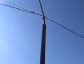 أهالى عزبة خالد ابو كاشيك بالبحيرة يشكون من تهالك أعمدة الانارة.. والمحافظة ترد