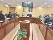 محافظ أسيوط: إضافة وتحويل 15 محطة وقود للعمل بالغاز الطبيعى خلال 3 أشهر