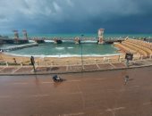 أمطار غزيرة تضرب الإسكندرية فى أول أيام نوة الفيضة الكبرى.. فيديو وصور
