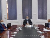 رئيس الشركة القابضة للمياه يتابع موقف تنفيذ مبادرة حياة كريمة بشركات المياه