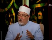 خالد الجندى: عدم لبس الكمامة فى الأماكن المغلقة مخالفة لأمر إلهى