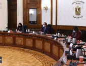 رئيس الوزراء يتابع مع وزيرة التعاون الدولى موقف المشروعات التنموية الممولة.. صور