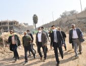 مسئولو "الإسكان" يتفقدون مشروع تطوير منطقة سور مجرى العيون بمحافظة القاهرة