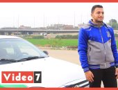 سائق تاكسى بدرجة باحث ماجستير.. "هادي" يرفع شعار الشغل مش عيب لتحقيق الحلم