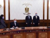 رئيس الوزراء يشهد توقيع عقد بيع"عينى ونقدى" لـ 5 آلاف فدان بين هيئة المجتمعات العمرانية والشركة العربية للاستثمار العمرانى لإقامة مجتمع عمراني متكامل بمدينة "حدائق العاصمة"