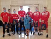 السياحة والآثار توزع هدايا تذكارية للفرق المشاركة فى بطولة كرة اليد (صور)