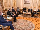 رئيس الشيوخ يهنئ المستشار حنفى جبالى برئاسة مجلس النواب 