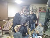 حى الأزبكية يرفع الإشغالات بـ11 منطقة ويصادر الشيشة من المقاهى.. صور