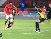 والتر بواليا يهدر أسهل فرص الأهلى أمام مرمى المقاولون.. فيديو