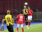 باسم علي يرفض الاحتفال بعد تسجيل أول أهدافه بالدورى في الأهلى "فيديو"