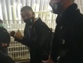 رونالدو وكوادرادو أثناءا تعليم مدافع يوفنتوس الرقص.. فيديو وصور