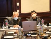 وزير الرياضة يجتمع مع مديرى صالات مونديال اليد بالفيديو كونفرانس