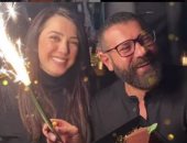 كندة علوش تحتفل بعيد زواجها من عمرو يوسف: ذكرى سنوية سعيدة