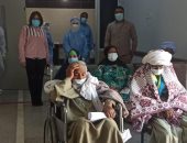 تعافى وخروج 5 حالات من مصابى كورونا بعزل قنا العام