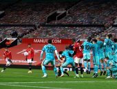 برونو فيرنانديز يتفوق على نجوم إنجلترا بعد هدف تأهل مان يونايتد ضد ليفربول