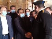 رئيس السكة الحديد يوجه بمراجعة حصول الركاب على التذاكر قبل دخول المحطات..صور