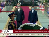 الرئيس السيسي يضع إكليلاً من الزهور على النصب التذكاري بأكاديمية الشرطة