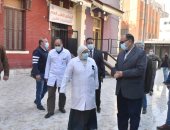 محافظ أسيوط يطمئن على شبكات الأكسجين بمستشفى الصدر وتوافر الأدوية.. فيديو وصور