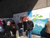 15 فتاة جامعية تطلق مبادرة لرسم الجداريات على الكبارى بدمياط.. فيديو وصور 
