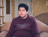 "النور مكانه القلوب".. أحمد يتغلب على فقدان البصر بتعلم الموسيقى.. فيديو