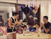 جورجينا رودريجيز صديقة رونالدو تحتفل بعيد ميلادها برفقة أبنائهما.. صور
