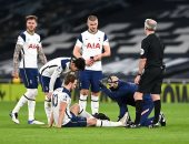 توتنهام ضد ليفربول.. هاري كين يغادر للإصابة مع انطلاق الشوط الثاني