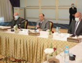 وزير التنمية المحلية يوجه بسرعة تنفيذ مشروعات القرى:"ليس لدينا رفاهية الوقت"