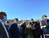 وزير الإسكان يتفقد عدد من المشروعات بمدينة أسوان الجديدة.. صور