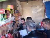 غلق وتشميع عدد من المحلات المخالفة خلال حملة ببورسعيد