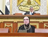 وزيرة الصناعة للنواب: منح تيسيرات غير مسبوقة لتشجيع الاستثمار بالمجمعات الصناعية.. صور