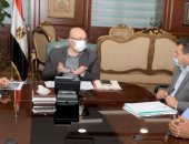 محافظ بنى سويف يناقش المخططات النهائية لتطوير سوق طراد النيل بالواسطى