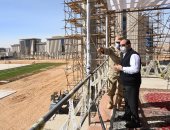 الرئيس السيسي يتفقد العاصمة الإدارية الجديدة.. فيديو وصور