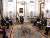 مدبولى: تكليفات من الرئيس السيسي بتعزيز علاقات التعاون مع العراق الشقيق
