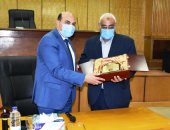 محافظ أسوان يكشف عن دعم مليون جنيه من وزارة الرياضة للنادى